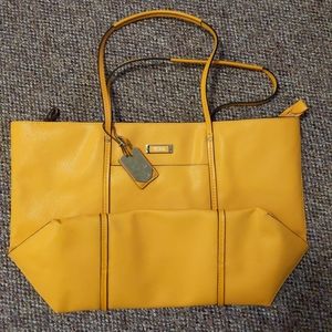 Tumi Travel Tote Bag *Great Quality*